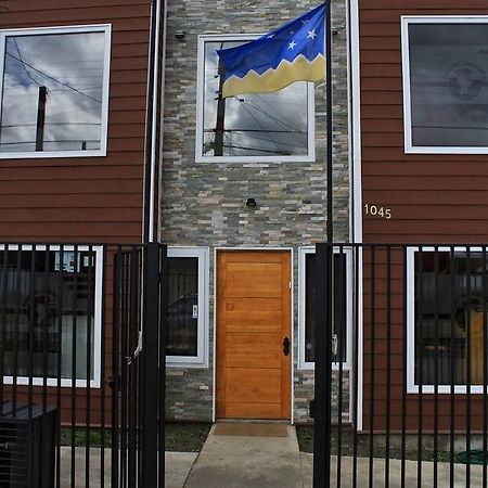 Hostal America En Puerto Natales Bagian luar foto
