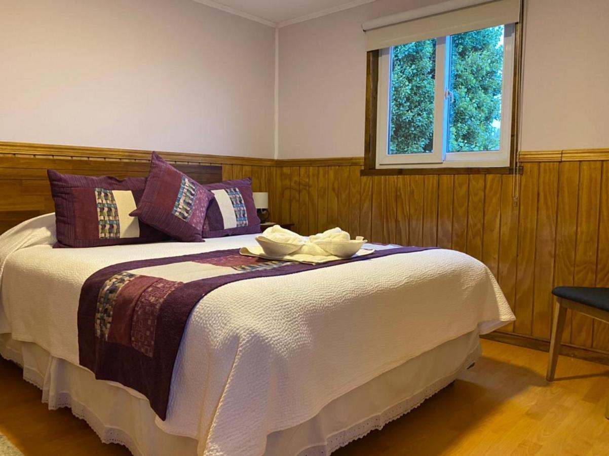 Hostal America En Puerto Natales Bagian luar foto