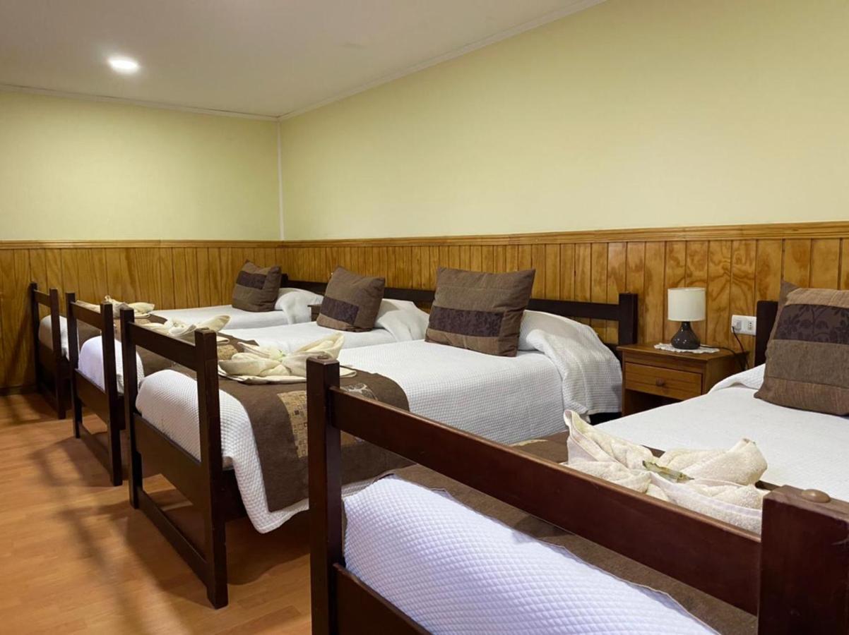 Hostal America En Puerto Natales Bagian luar foto