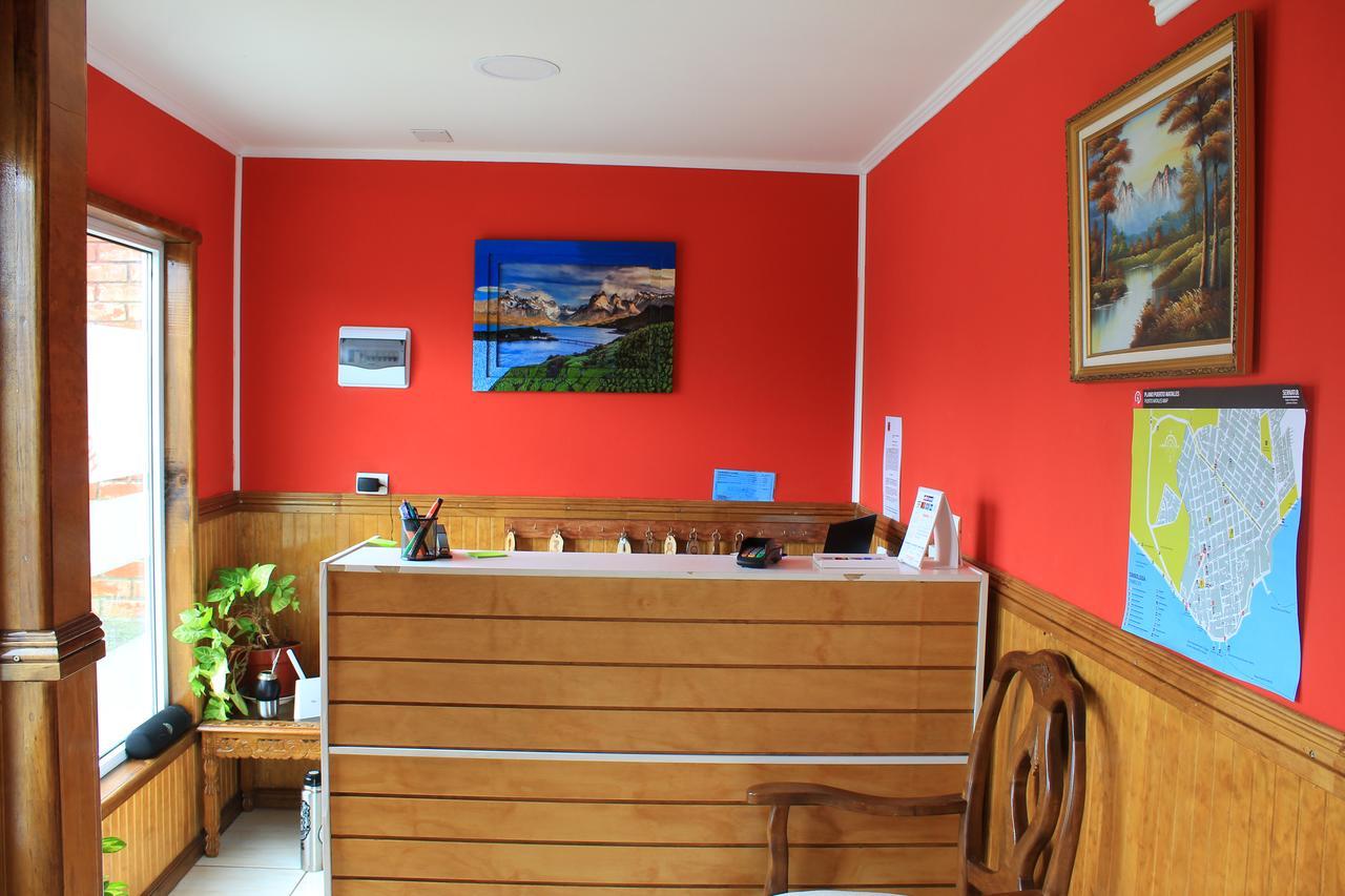 Hostal America En Puerto Natales Bagian luar foto